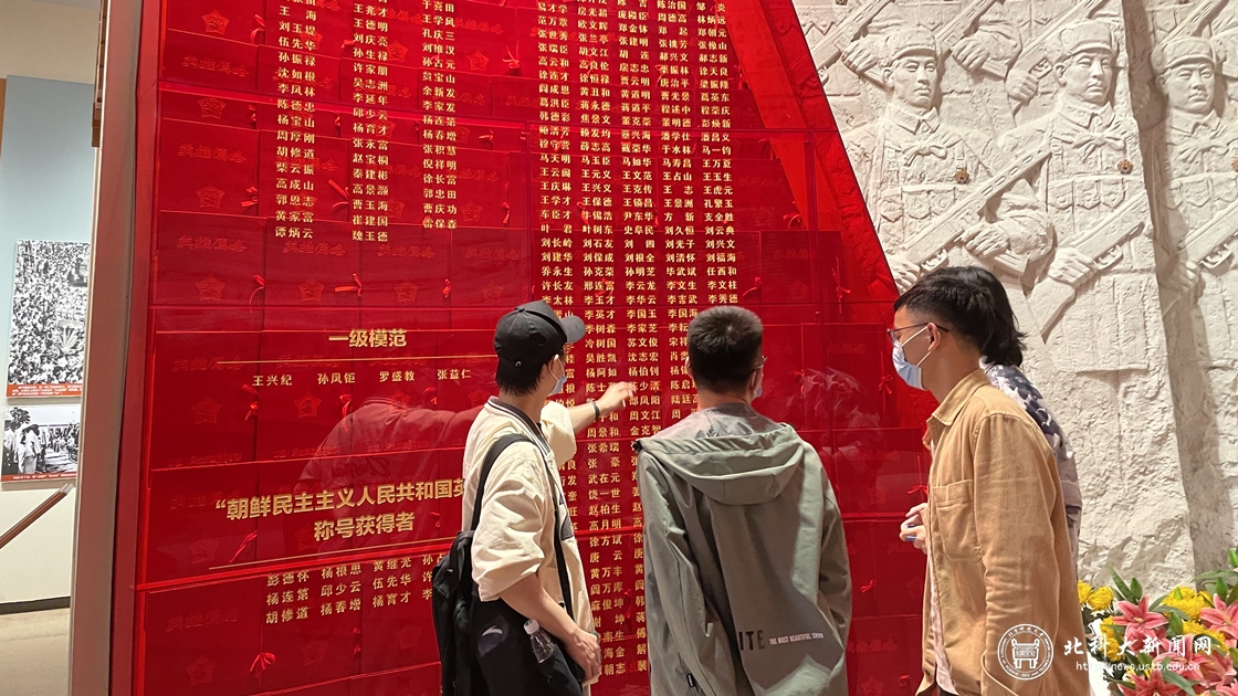 624ae2ef84f94bd56a5f60363a5b4443.jpg 参观4.jpg