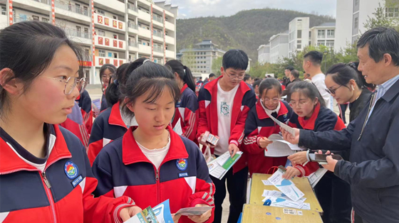 7c432852c052c351e343fc36d3bdb019.jpg aa75ef15acfe21e2bb9760ee79cd908_副本.jpg