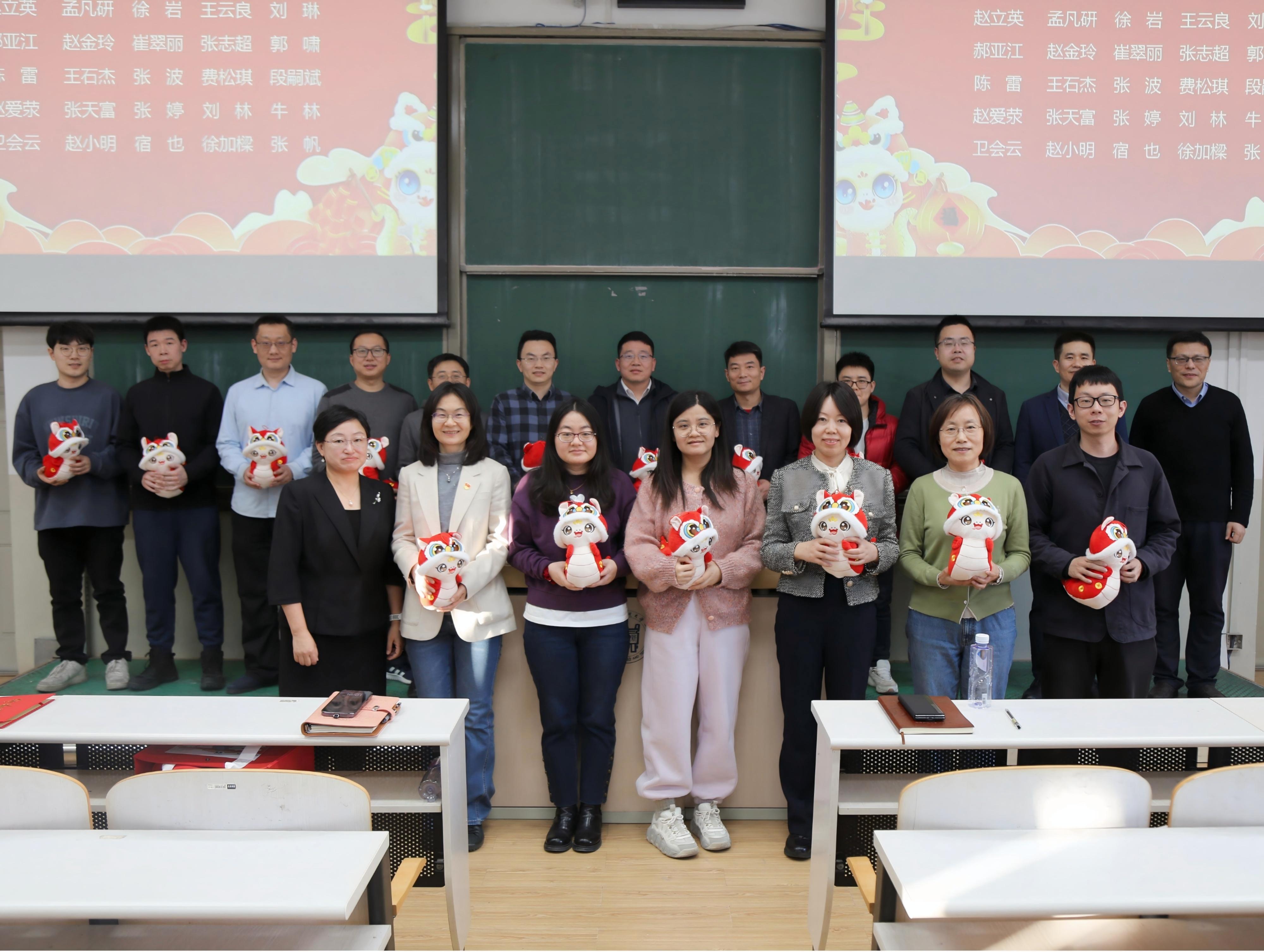 1736329488396313.jpg 1736329488396313.jpg